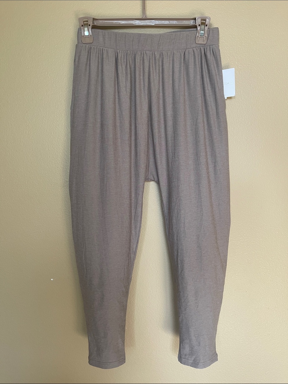 Beyond Yoga Women's Relaxed Knit Jogger Pants - Taupe